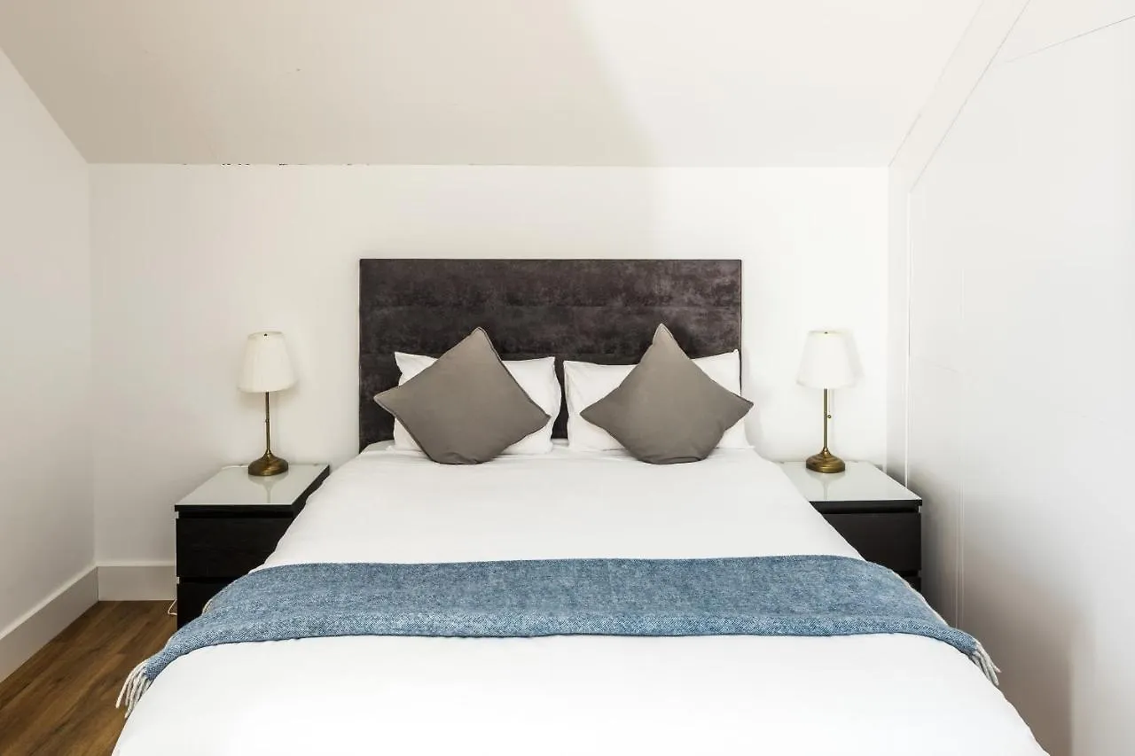 Simple Stay London 0*,